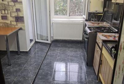 Militari - Orsova, decomandat, etaj 2/4, 76 mp., an c-tie 1989, centrala termica - 1