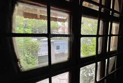 Casă interbelică de închiriat – Str. Barbu Văcărescu nr. 33 - 35