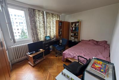 Dristor, 5 minute metrou, pe Complexului, 2 grupuri sanitare, farmacia Tei - 8
