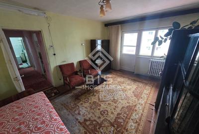 Apartament cu 2 camere decomandat în Sud
