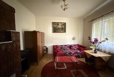 De vanzare apartament de 94MP cu curte de 90 MP - 2