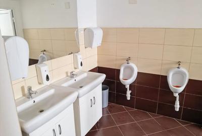 Spatii birouri/servicii - 15