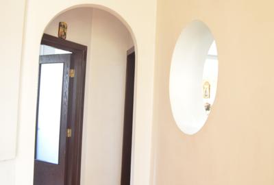 Apartament 3  Camere - Panoramă spectaculoasă în Bușteni (Zamora) - 3