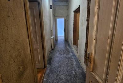 Casă cu arhitectură interbelică, 5 camere, teren 409 mp – Central - 29