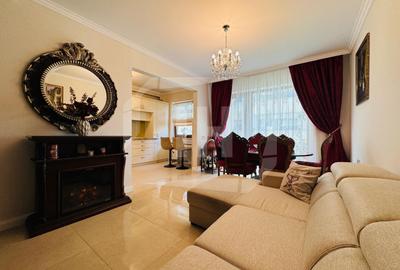 Apartament cu 2 camere semidecomandat, mobilat în Bună Ziua