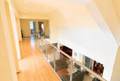 Vila Sanmartin -Zona Beverly Hills -8030mp teren - 8