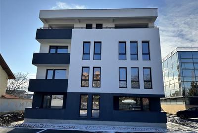 Apartament cu 3 camere decomandat în Albert