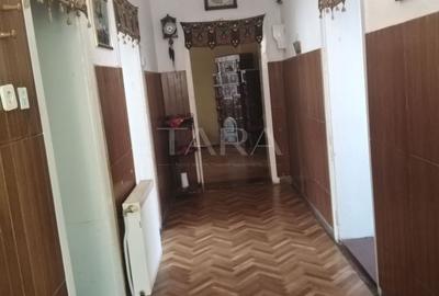 Casă spațioasă aproape de centru – Gruia, teren mare și livadă - 5