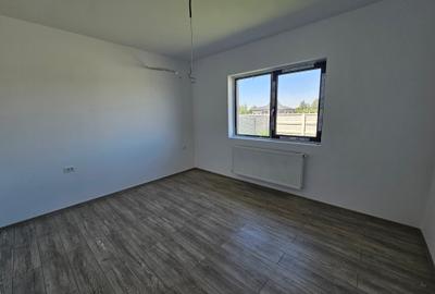 Casă individuală modernă, „la cheie”, pe malul lacului în Samurcași - 8