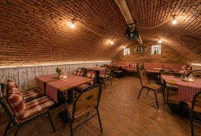LIVE! Restaurant+terasa, Centrul Istoric - Piata Unirii, Brasov - 2
