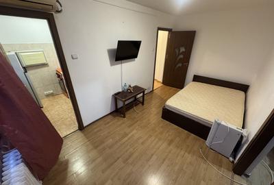 Apartament cu 2 camere semidecomandat, mobilat în Tomis Nord