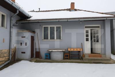 Casă țărănească cu 242 mp utili și teren de 1315 mp, Mănăstireni - 2