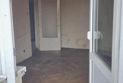 Apartament ultracentral (strada Horia) 3 camere, balcon, lift, 70mp - 3