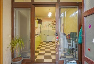 3 camere tip casă, parcare proprie, pod și magazie, Str. Lungă - 10