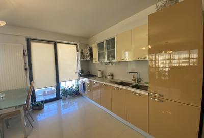 Apartament 4 camere bloc boutique si terasa de 25m - 39