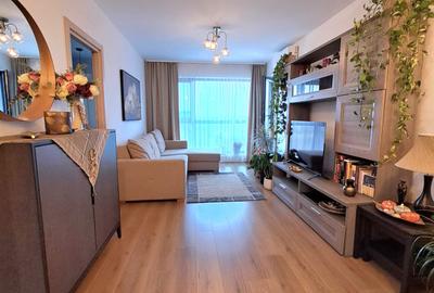Apartament cu 3 camere semidecomandat, mobilat în Pipera