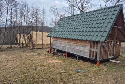 Casute vacanta cu teren 5600m2 - 1