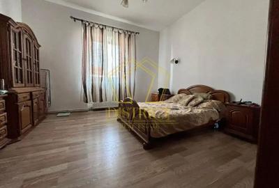 COM 0% Casa renovata cu 4 camere la curte comuna | Iosefin - 4