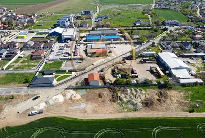Cumpana - Teren intravilan în suprafață de 7147 mp cu 2 deschideri. - 8
