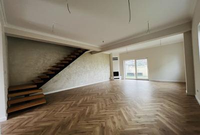 Duplex cu 4 camere în Dumbrăvița