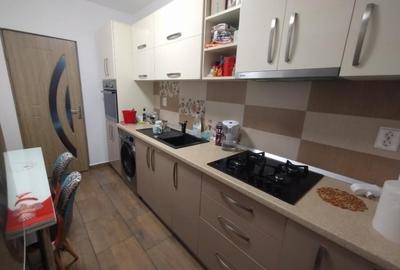 Garsonieră decomandată în Nicolina