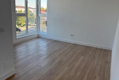 Apartament cu 2 camere decomandat în Pipera