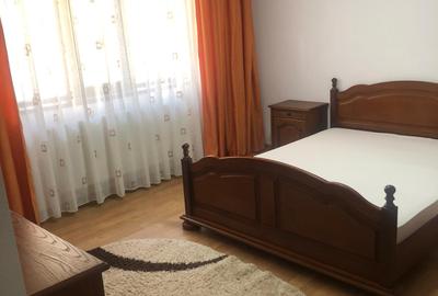 Garsoniera decomandata 40 mp - zona Dacia,parter - 1.700 lei/luna (Cod E2+E7) - 1