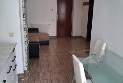 Apartament cu 2 camere semidecomandat, mobilat în Florești
