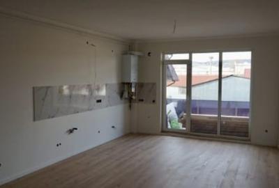 Apartament cu 2 camere semidecomandat în Florești