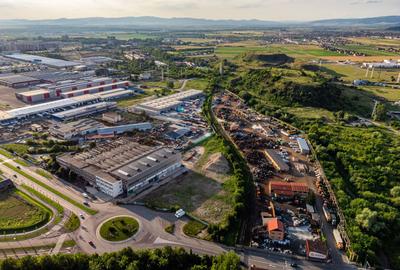 TEREN IN SENS GIRATORIU - 5