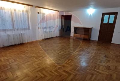 DE INCHIRIAT: Casă / Vilă P+1 - Zona Centrala BAIA MARE - 6