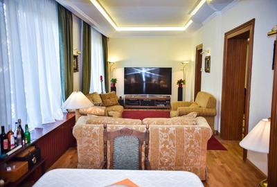 Casă individuală cu 6 camere în Ultracentral