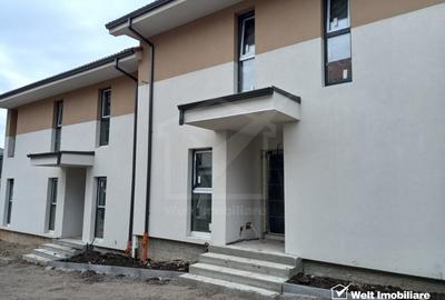 Duplex in complex, semifinisat, Chinteni, 4 dormitoare, 3 bai - 1