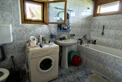 Casa Breaza , zona centrala , 500mp teren drept ,toate utilitatile - 10