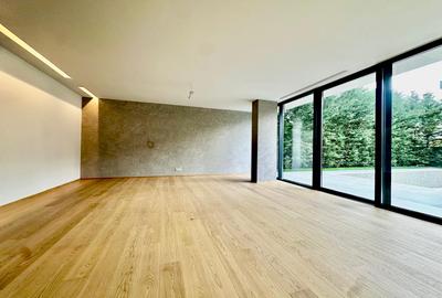 Casă individuală cu 7 camere în Iancu Nicolae