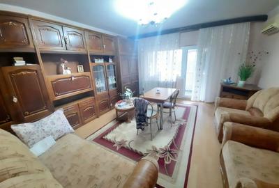 Aprtament cu 2 camere decomandat, etajul 1/4, zona Pacurari - 1