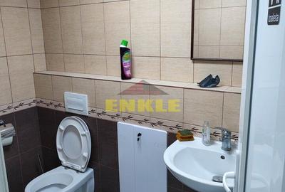 Vila 5 camere , zona Petru Rares -demisol+parter+etaj , pret negociabil ! - 7