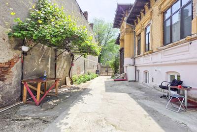 Apartament 3 Camere în Casă | Bd. Dacia 127 | Garaj + Curte - 13