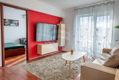 Apartament cu 2 camere semidecomandat, mobilat în P-ța Universității