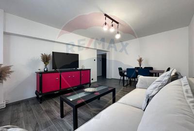 Apartament spațios de închiriat, strada Năsăud, bloc cu lift - 2