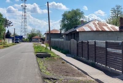 Teren intravilan pozitie centrala - 1