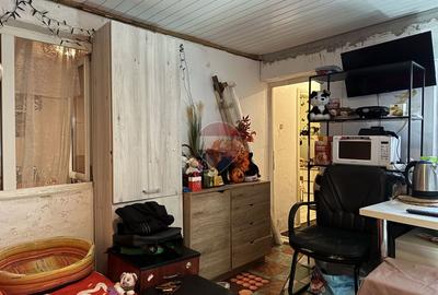 Casă 2 camere de vânzare | Rahova | teren 88 mp - 5