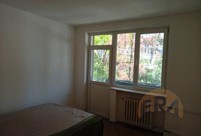 Apartament cu 2 camere semidecomandat în Rogerius