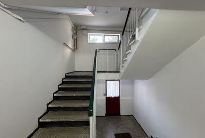 Apartament decomandat cu 3 camere in Florilor, strada Crinului - 22