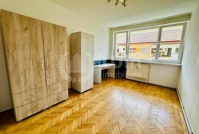 Apartament cu 3 camere semidecomandat, mobilat în Grigorescu