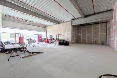 Spatiu Comercial - 186 mp - Fun Shop Park Mosnita Noua - 6