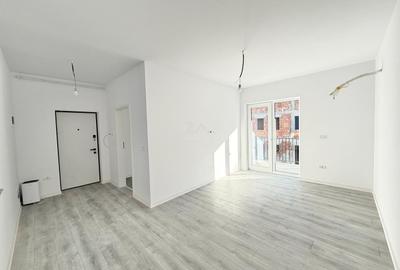 Disponibil imediat. Etaj 1. Bucatarie inchisa. Loc de parcare. Drum asfaltat. - 1