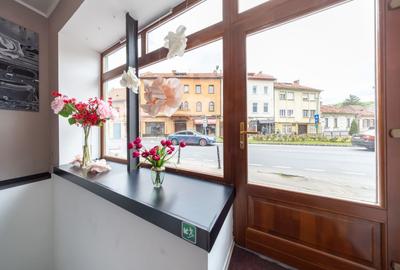 Spațiu comercial stradal de închiriat - Central - Iuliu Maniu - 72mp - 10