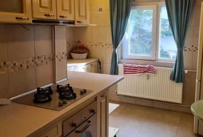 Apartament 2 Camere,Alba Iulia,bl.1990,et.2/10.DECOMANDAT,2 bai,2 balcoane - 6