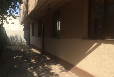 Vila 2005,metrou Brancoveanu 14 min, P+1, su 200mp, 5 camere,3 bai, teren 200 mp - 12